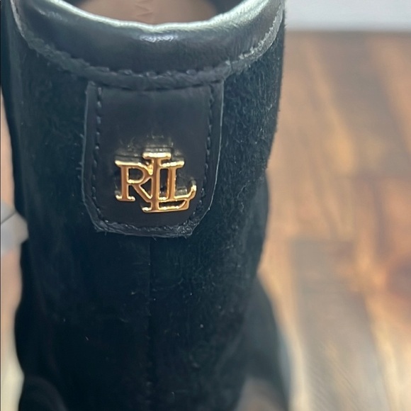 NWT Lauren Ralph Lauren Leather Black Colbie Ankle Boots   gold tone logo LRL 8 - Picture 9 of 16